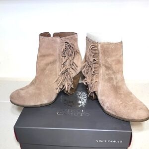 Vince Camuto Taupe Suede Fringe Ankle Booties.HAYZEE. New With Box Size 9 M